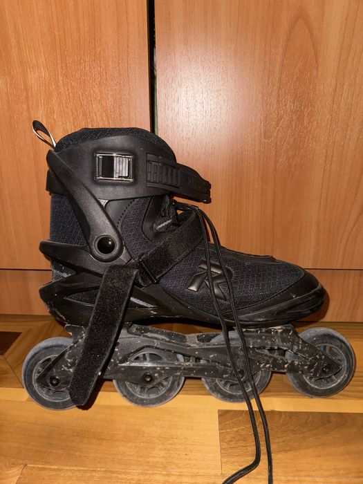 Роликовые коньки