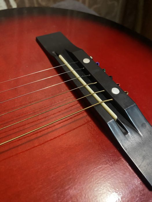 Продам гитару акустическую