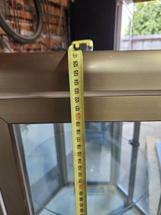 Хладилна Витрина за Торти и сладкарски изделия Въртяща се на 4 нива ше