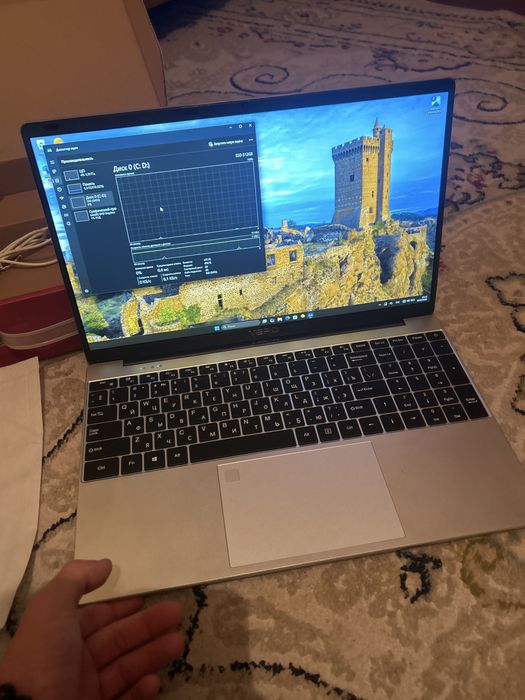 LAPTOPS гарантия 1 мецес