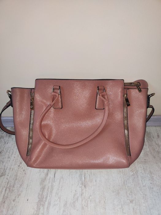 Ежедневна дамска чанта