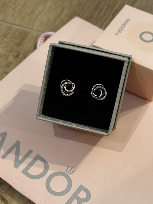 Pandora обеци Пандора