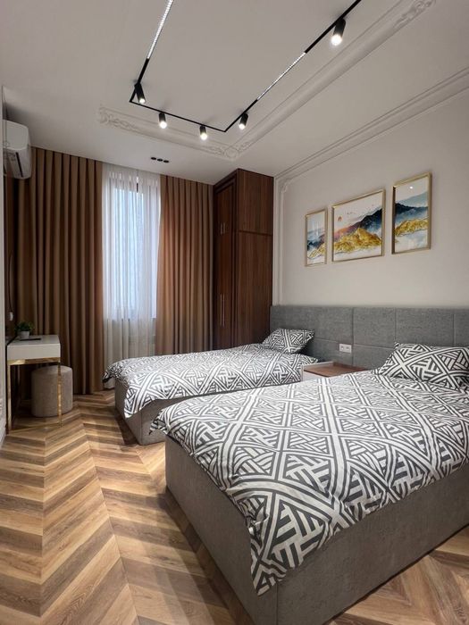 Жк Казахстан-Сдается новая квартира в элитном комплексе!