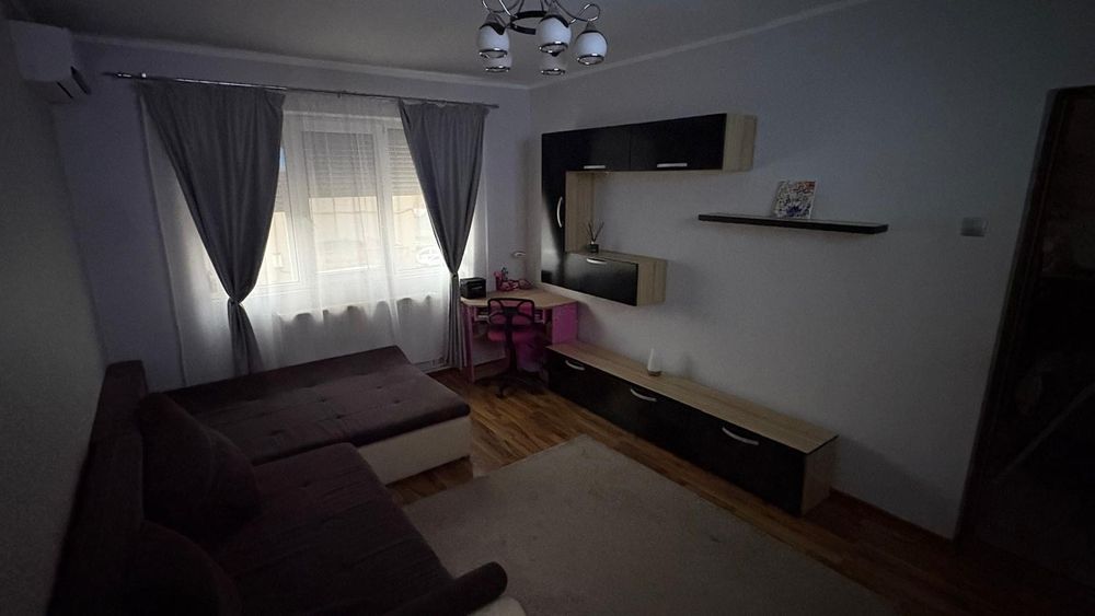De vânzare apartment cu 2 camera etaj 2