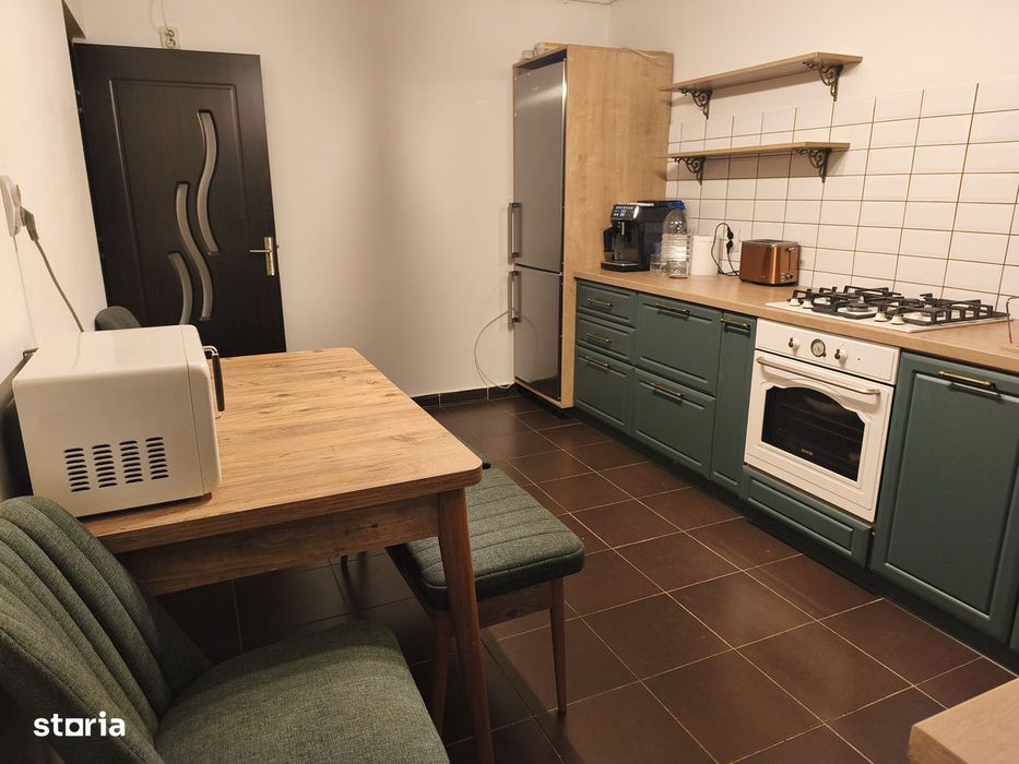 Cartierul Latin Casa 3 camere mobilata si utilata pozitie excelenta