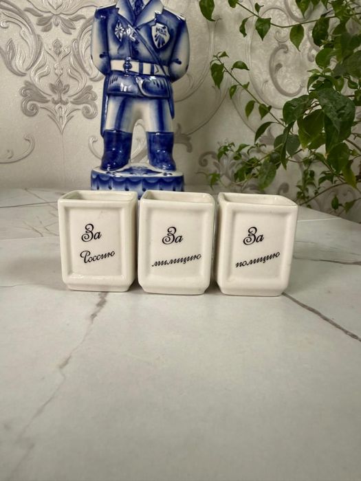 Продам сувенир и стаканы