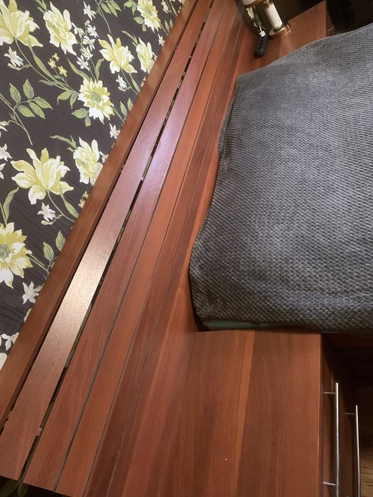 Продам Двуспальную кровать