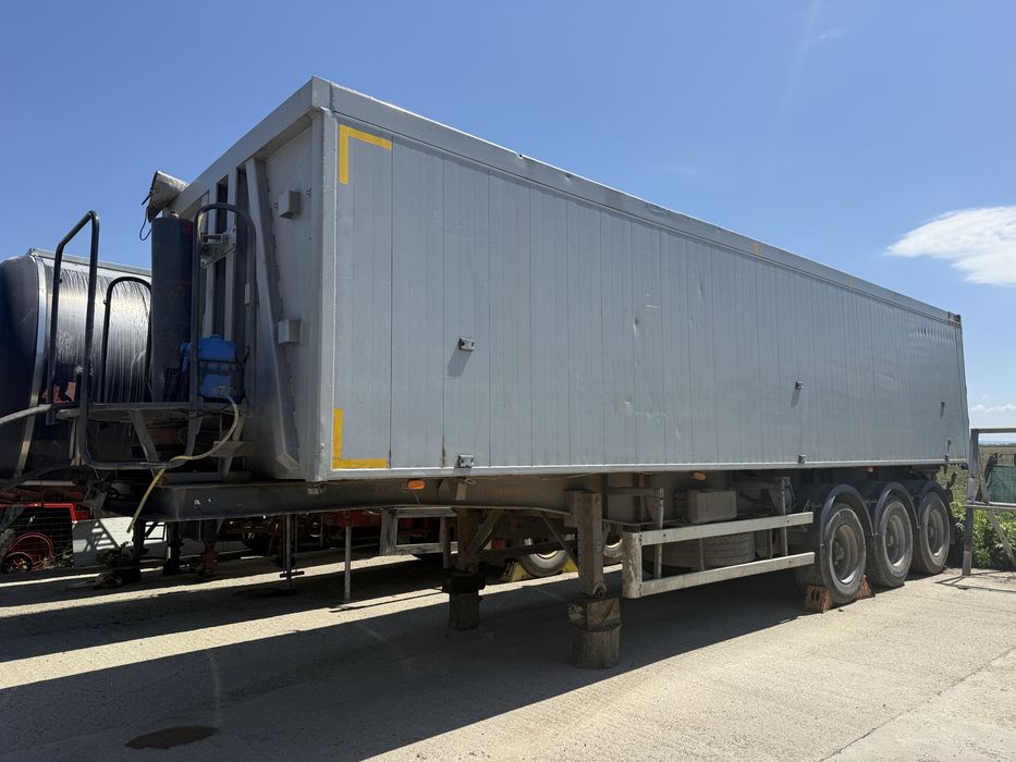 Semiremorca trailis 52 mc