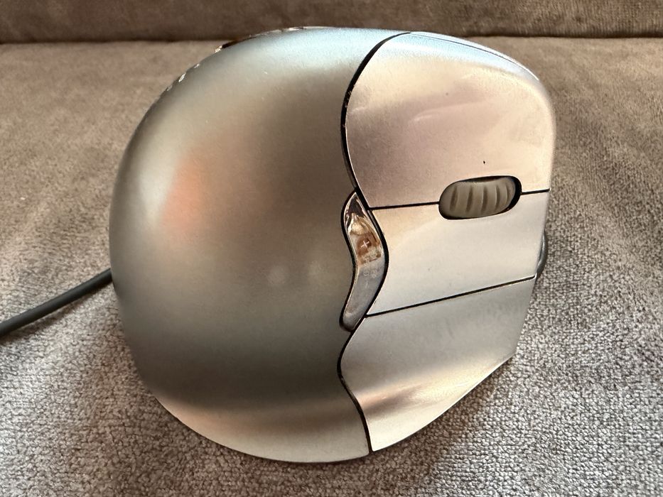 Mouse ergonomic Evoluent Vertical 4 Right (VM4R)