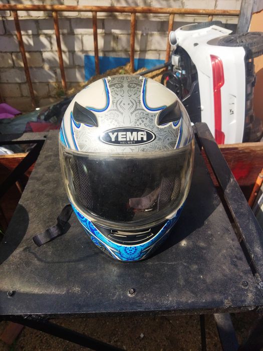 Продам  мотошлем