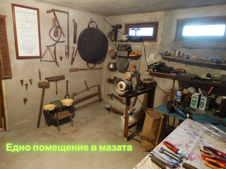 Продава се Къща в с. Разбойна, Област Търговище - 295 кв.м за 811 €/кв.м - Снимка #21