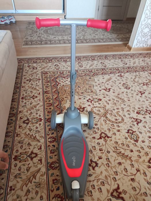 Детский самокат qplay