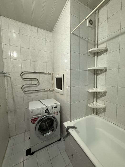 5 комн/1/5 на КАРАСУ -2 напротив Академии