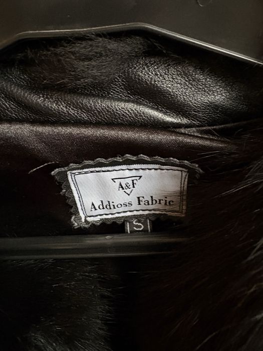 Haina de blana din vulpe polara