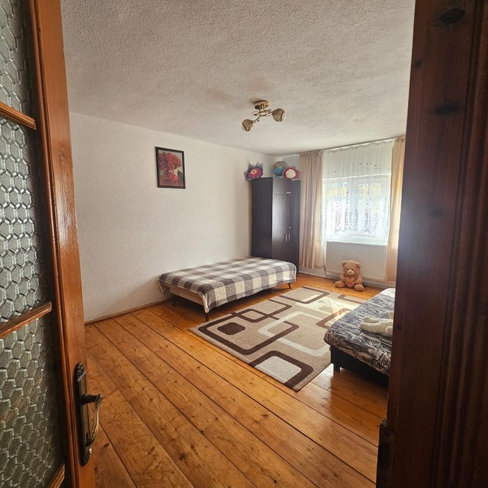 Închiriez Apartament 2 Camere Zona Obcini