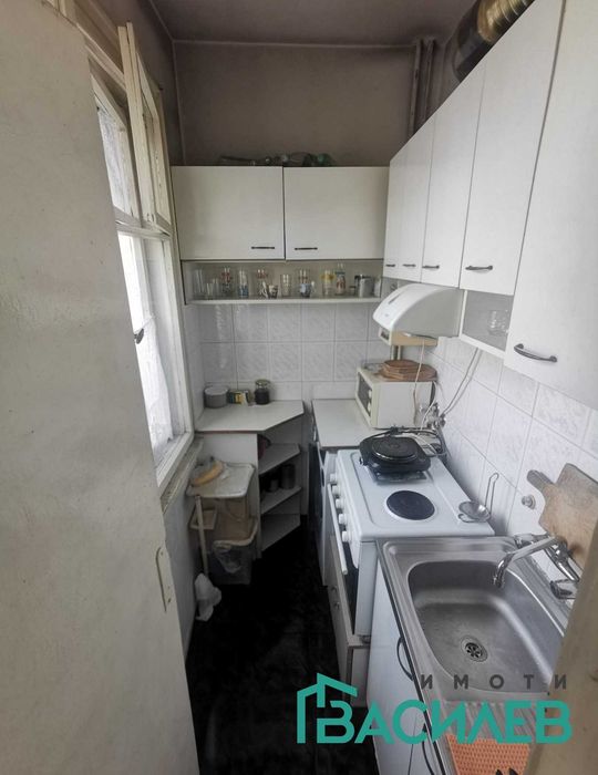 Продава се Двустаен апартамент в София, Център - 61 кв.м за 1999 €/кв.м - Снимка #3