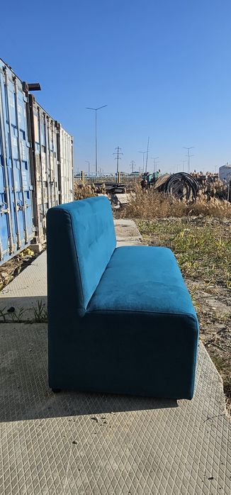 Диван стол сатылады кафеге