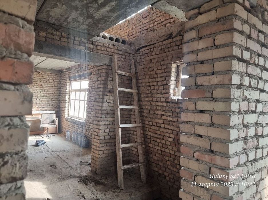 Продаётся участок 6 соток 6 комнат коробка