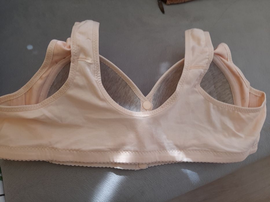 Нов    сутиен.,.