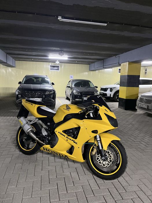 Мотоцикл Honda cbr929rr fireblade