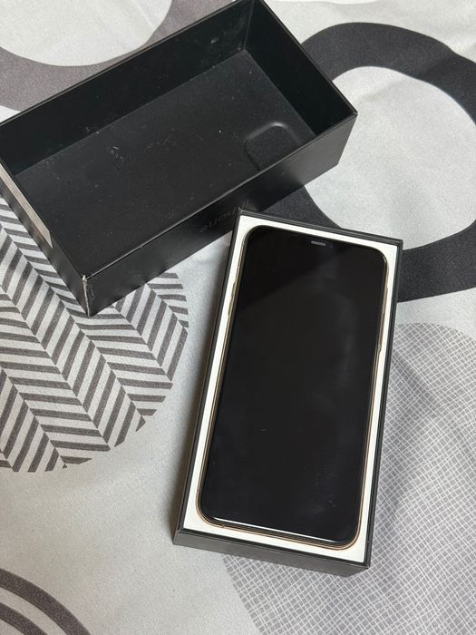 iPhone 11 Pro Max 64 GB, Matte Gold