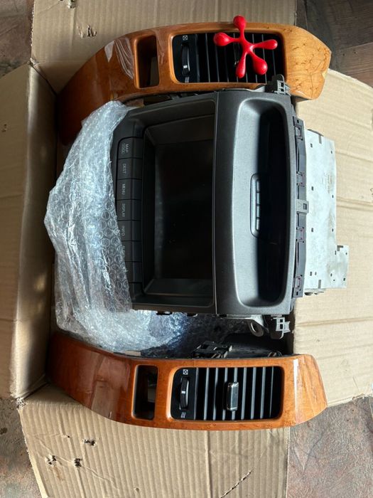 Продам магнитафон на лексус gx470/prado 120
