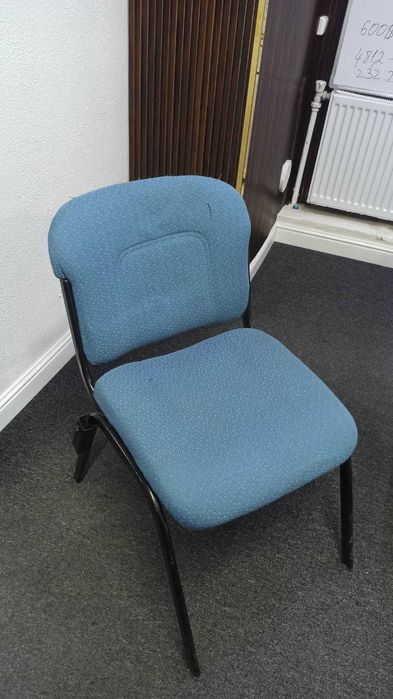 Продам столы и стулья