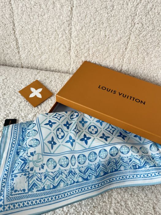 L дамски шал New Season