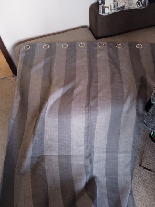 Чисто нова плътна завеса