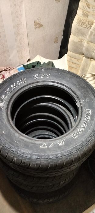Продам резину летнюю 265/65 17