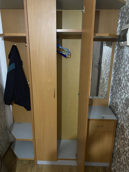 Продам прихожию 17 тысяч