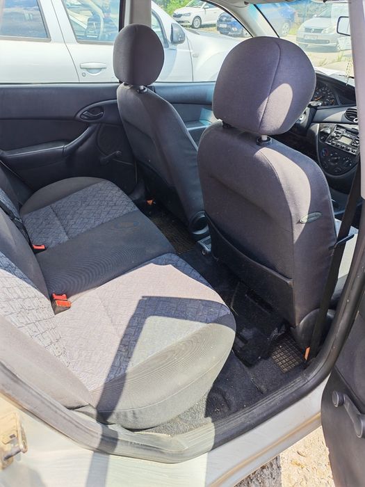 Ford Focus 1.4 benzina
