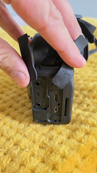 Canon EOS R6 mk II ca NOU, garanție F64, acumulator extra + card BONUS