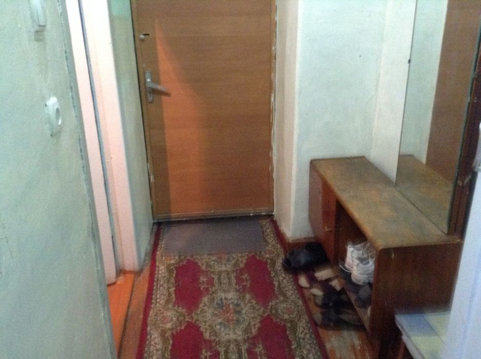 Продаю трёхкомнатную квартиру на алмазарском районе