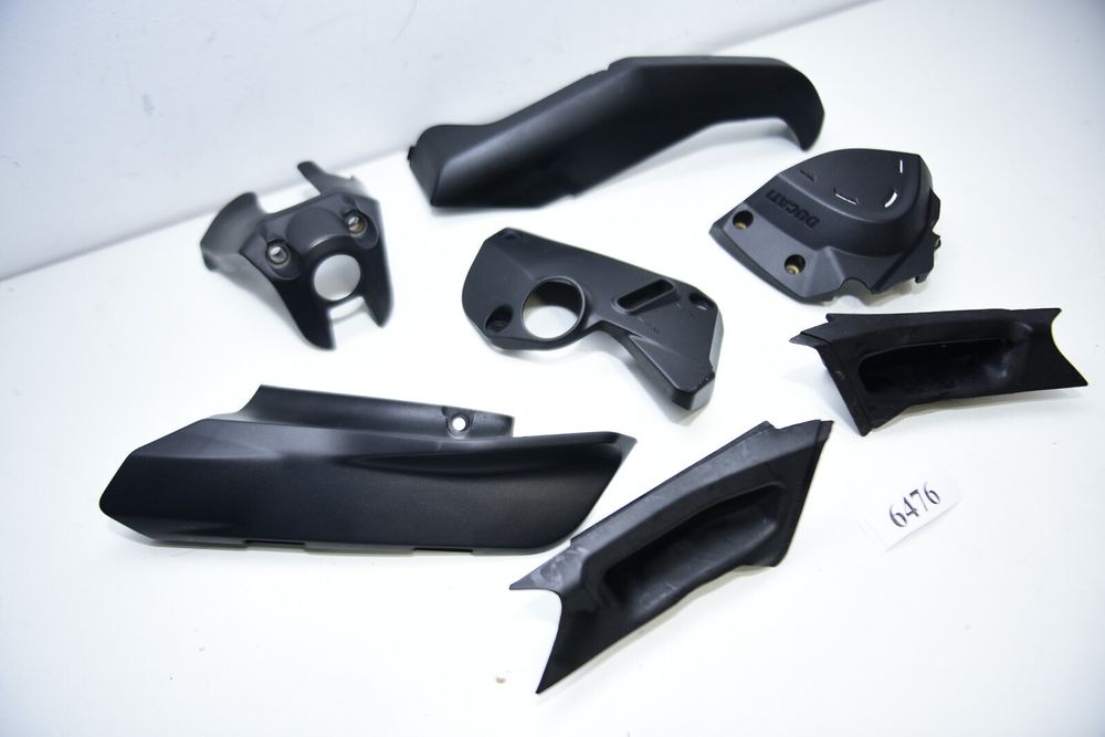 Ducati Monster 2017-2022 821 Plastice ornamente radiator