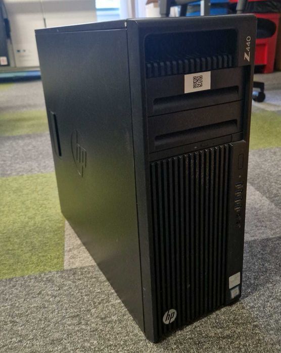 Stație de Lucru HP | Xeon E5-1650 v4 | 16GB RAM | SSD 447GB | Video 4GB