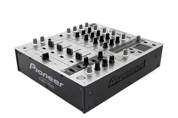 Микшерный диджейский пульт DJ Pioneer DJM 700