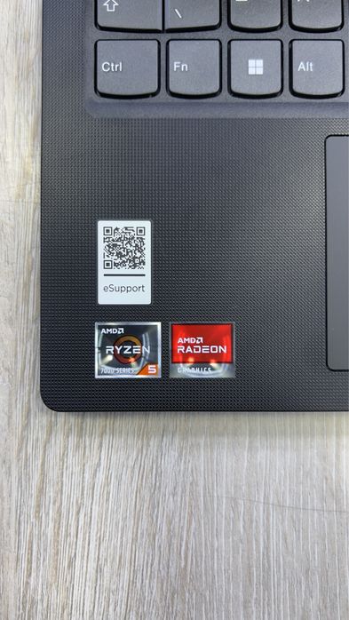 Lenovo noutbuk yangi