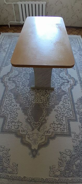 Продам кухонный стол