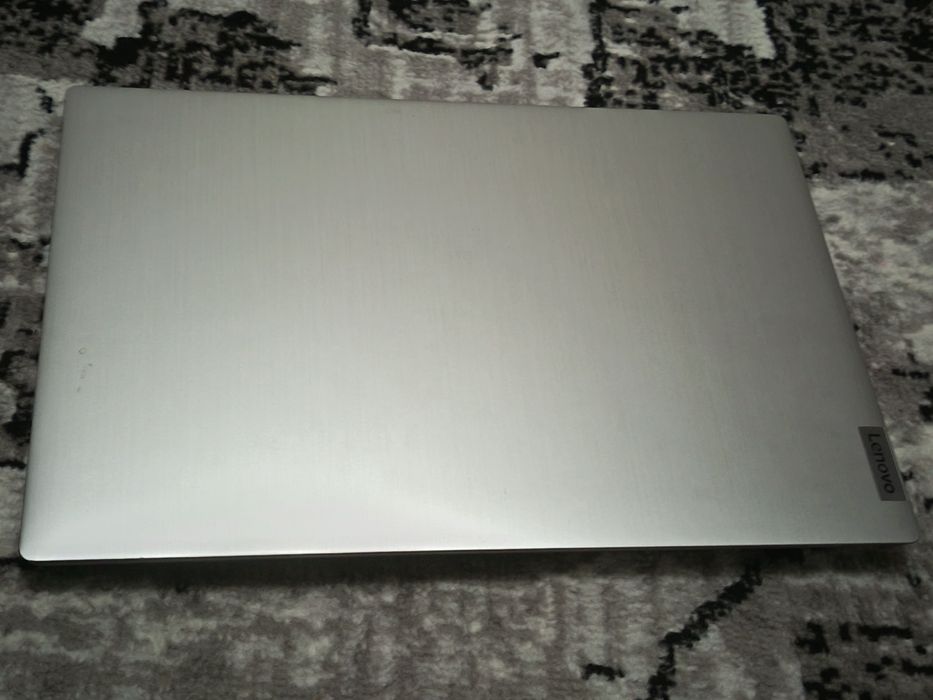 Lenovo Core i3 10 - avlod 16/ 256 holati yaxshi