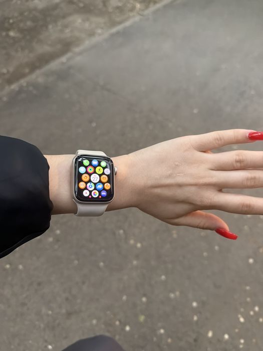 Apple watch se gps gen 2024 s 40мм