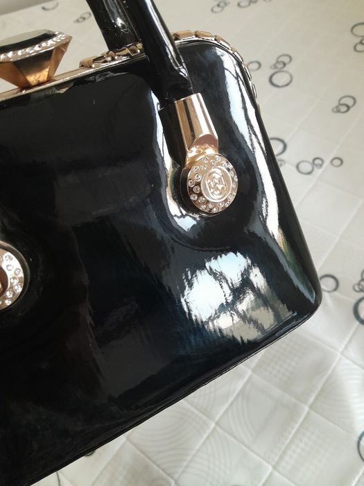 Sumka chiroyli va sifatli