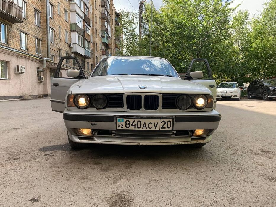 Продам BMW Е34 525