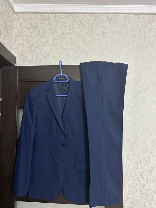 Продам   костюм