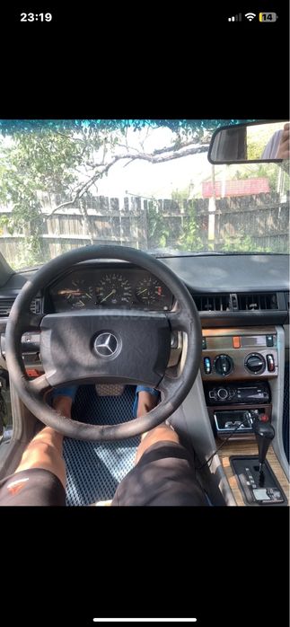 Мерседес 124 2,3