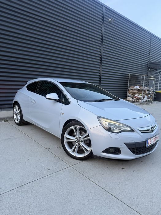 Opel astra j gtc
