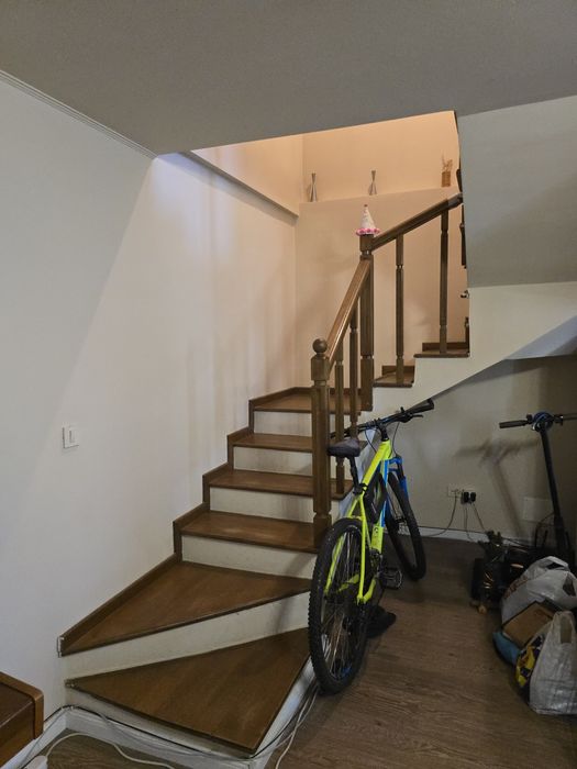 Închiriez casa Str Ovidiu