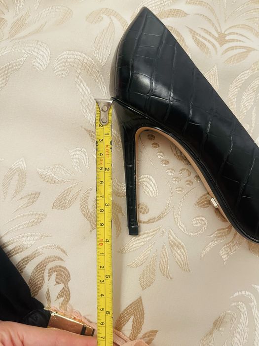 Pantofi stiletto noi