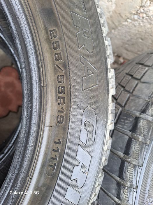 Продам зимнюю резину R19