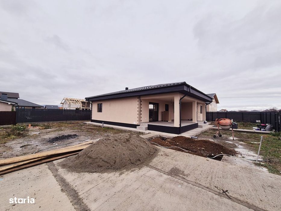 Casă modernă, nou construită, Dumbrava Roșie